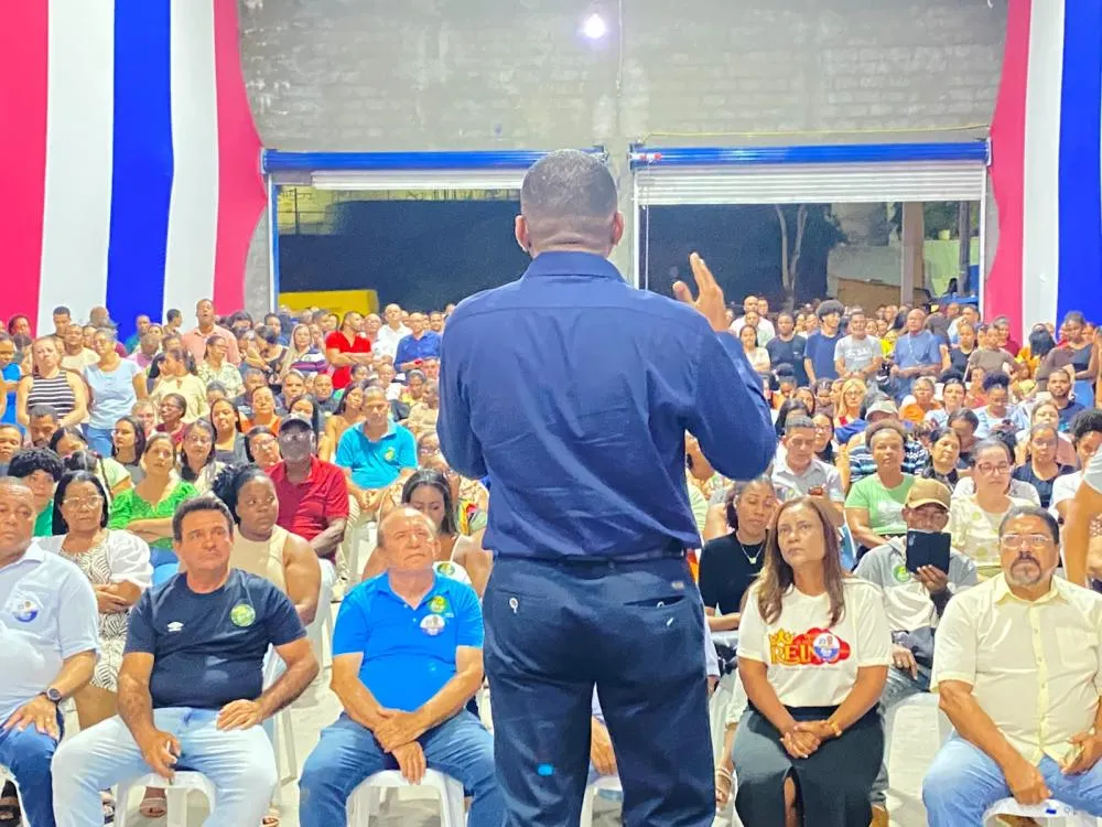 Del convoca base política e aliados comparecem em peso em Simões Filho