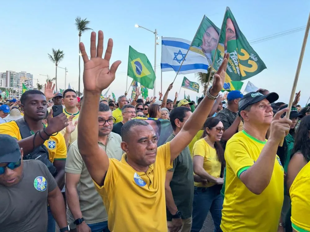 Del Soares participa de ato em apoio a Flávio Bolsonaro no Farol da Barra, em Salvador